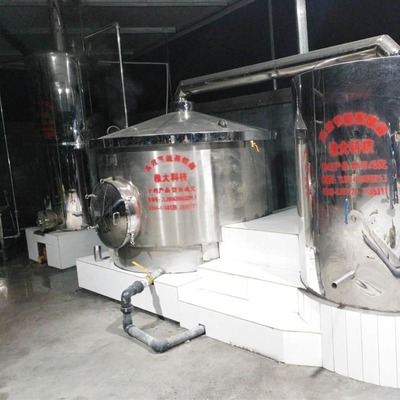 開(kāi)家小型釀酒設(shè)備廠賺錢 開(kāi)一個(gè)小酒坊投入多 少